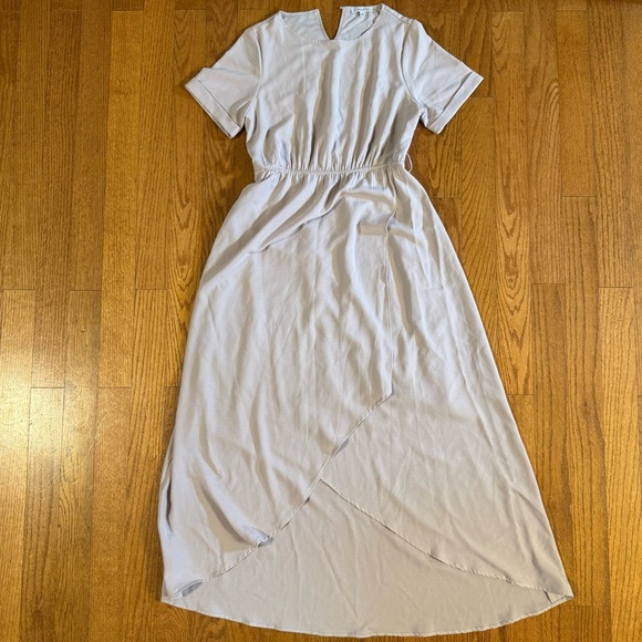 Saving Paige Light Gray Women's Dress Size M - Picture 1 of 6